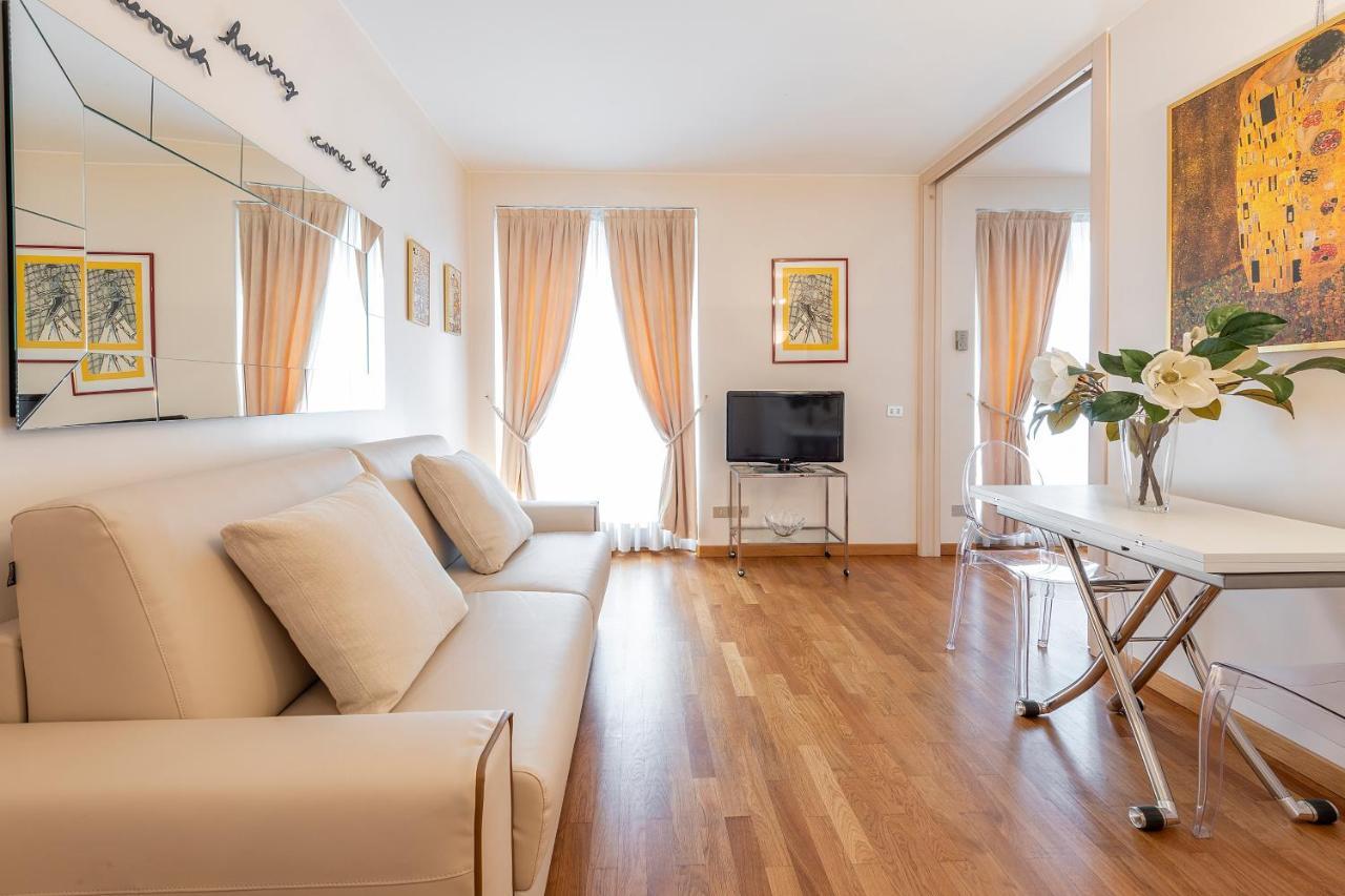 Milan Royal Suites - Centro Duomo Eksteriør billede