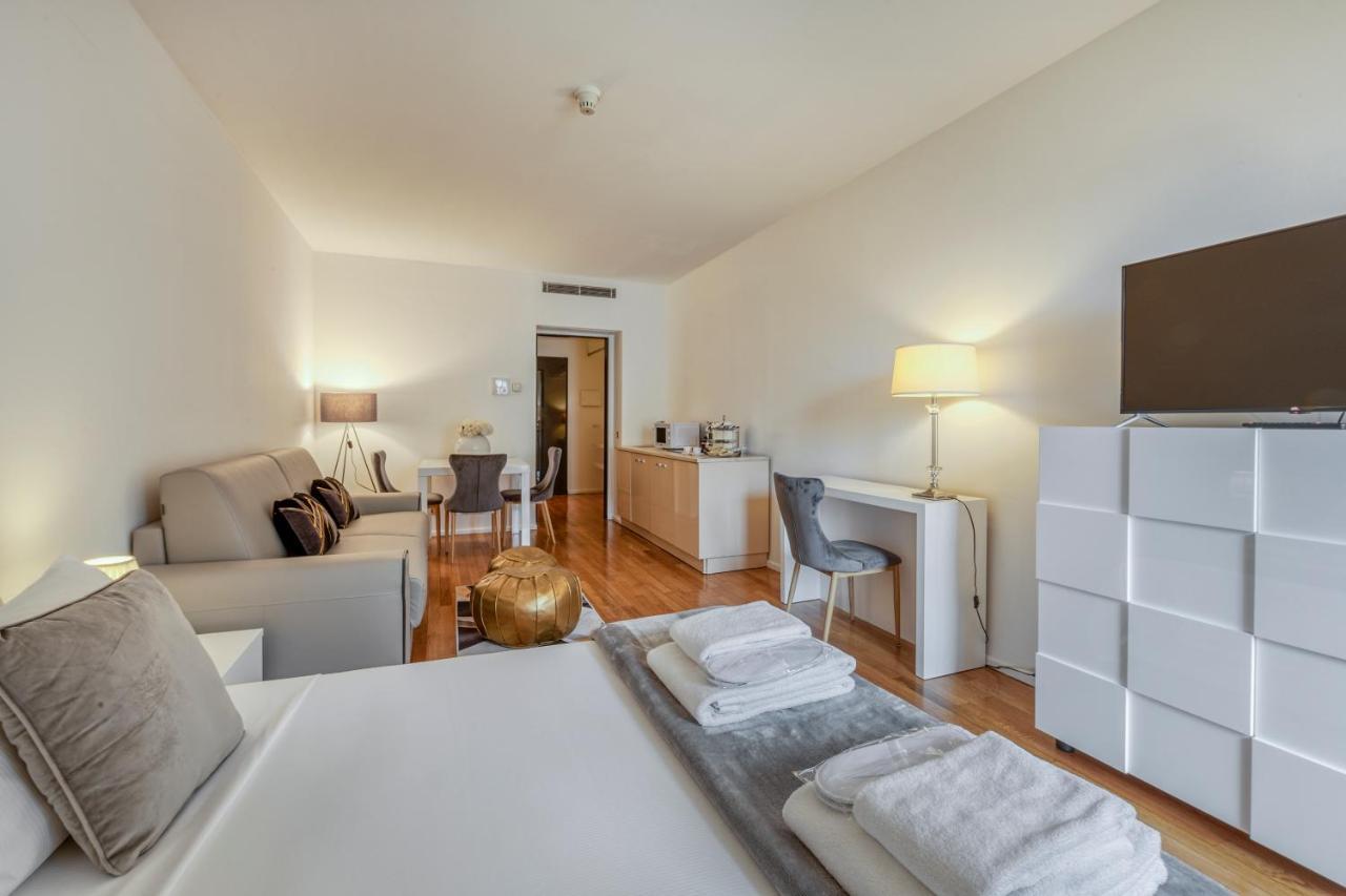 Milan Royal Suites - Centro Duomo Eksteriør billede