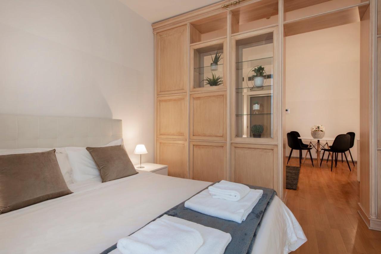 Milan Royal Suites - Centro Duomo Eksteriør billede