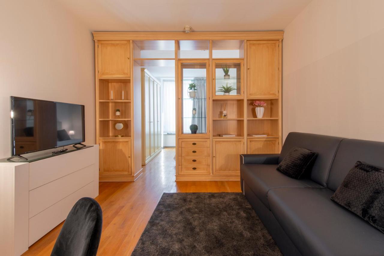 Milan Royal Suites - Centro Duomo Eksteriør billede