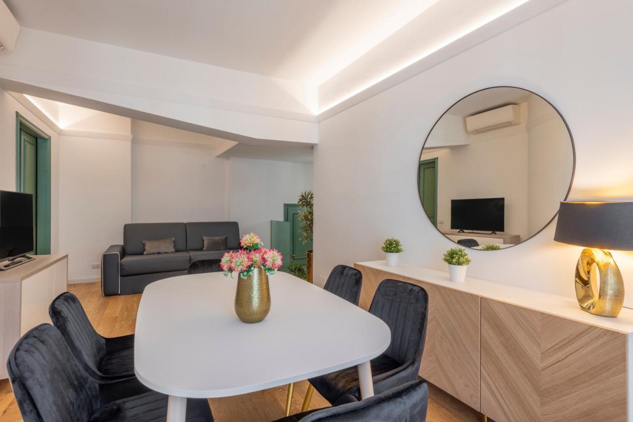 Milan Royal Suites - Centro Duomo Eksteriør billede