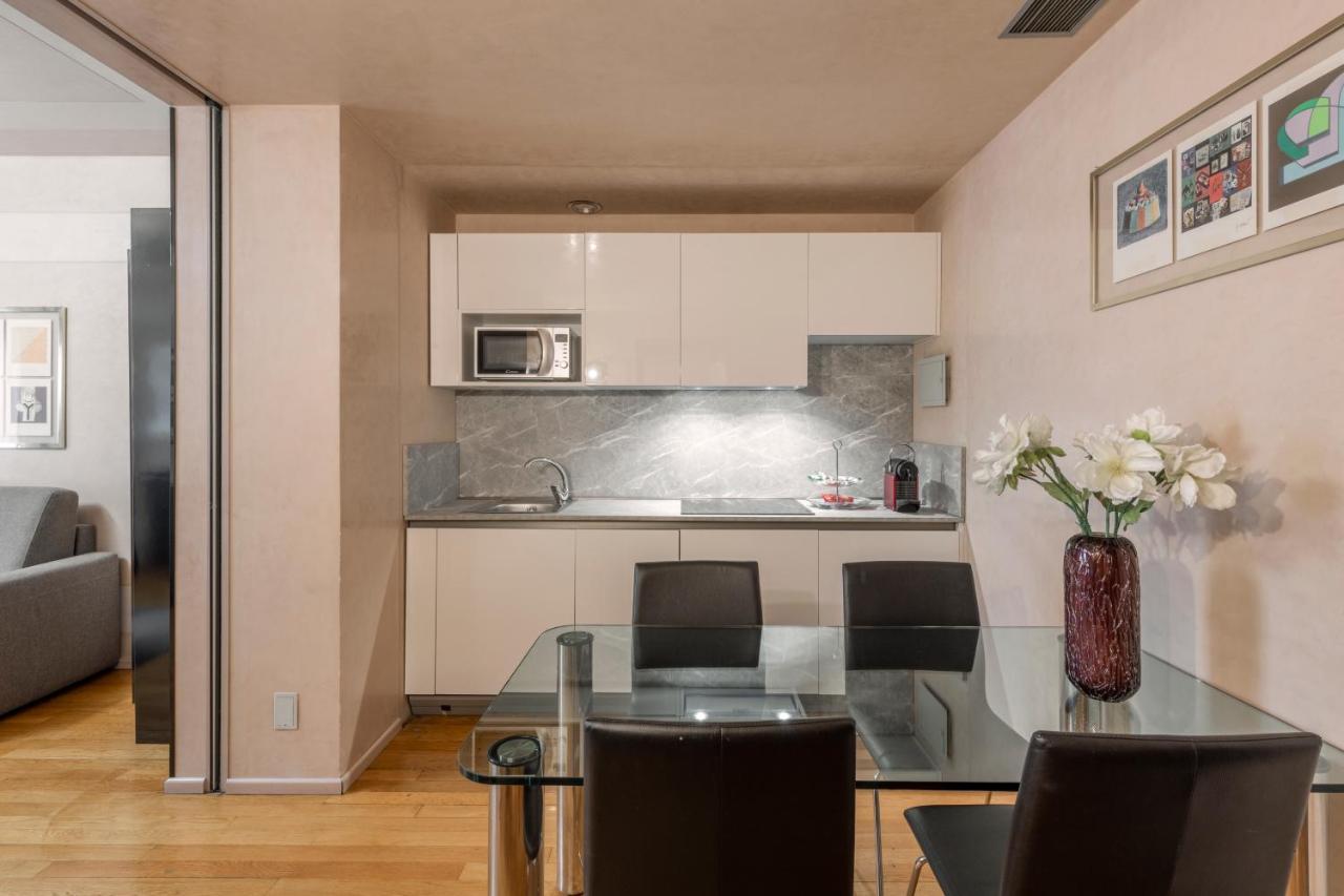 Milan Royal Suites - Centro Duomo Eksteriør billede
