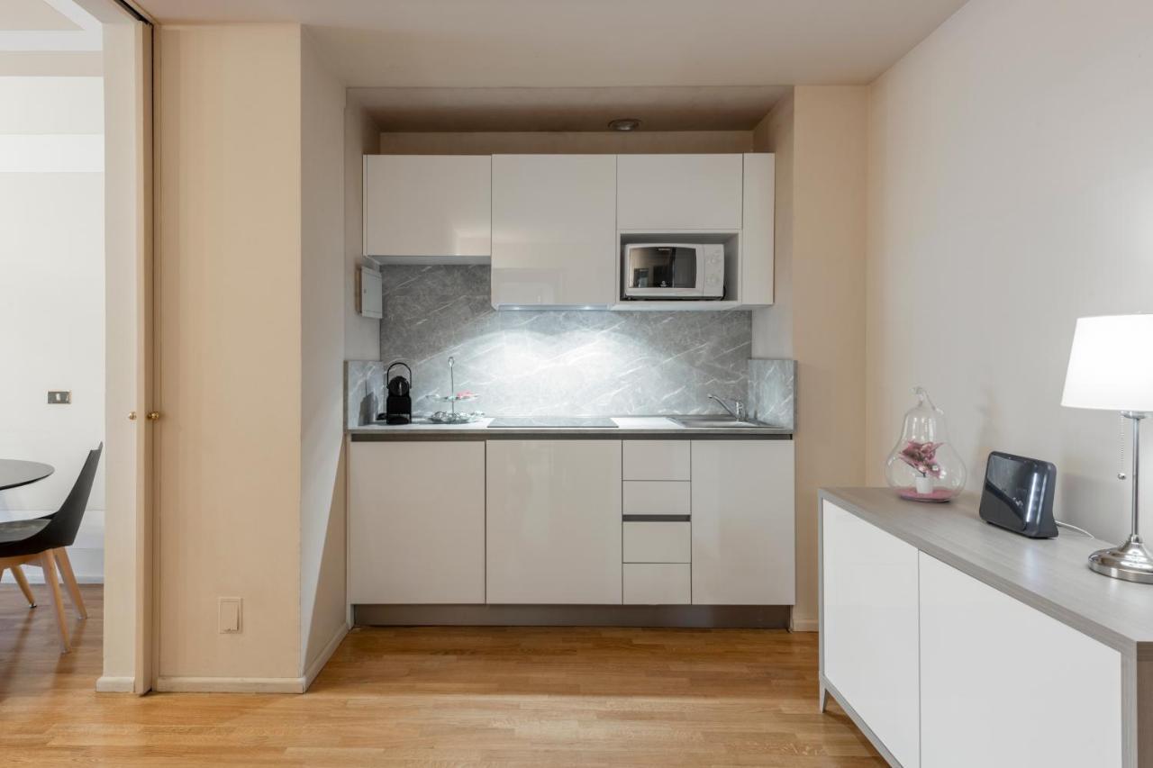 Milan Royal Suites - Centro Duomo Eksteriør billede