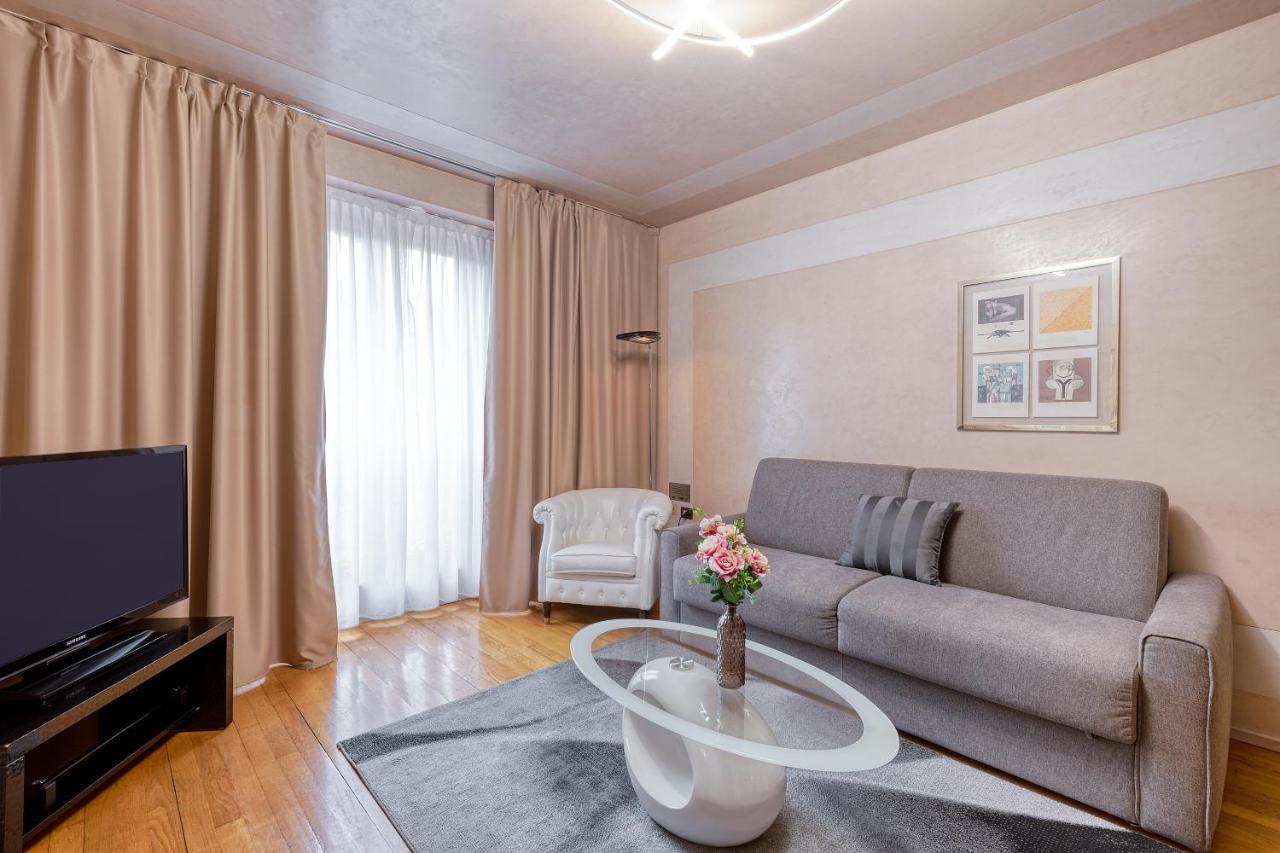 Milan Royal Suites - Centro Duomo Eksteriør billede