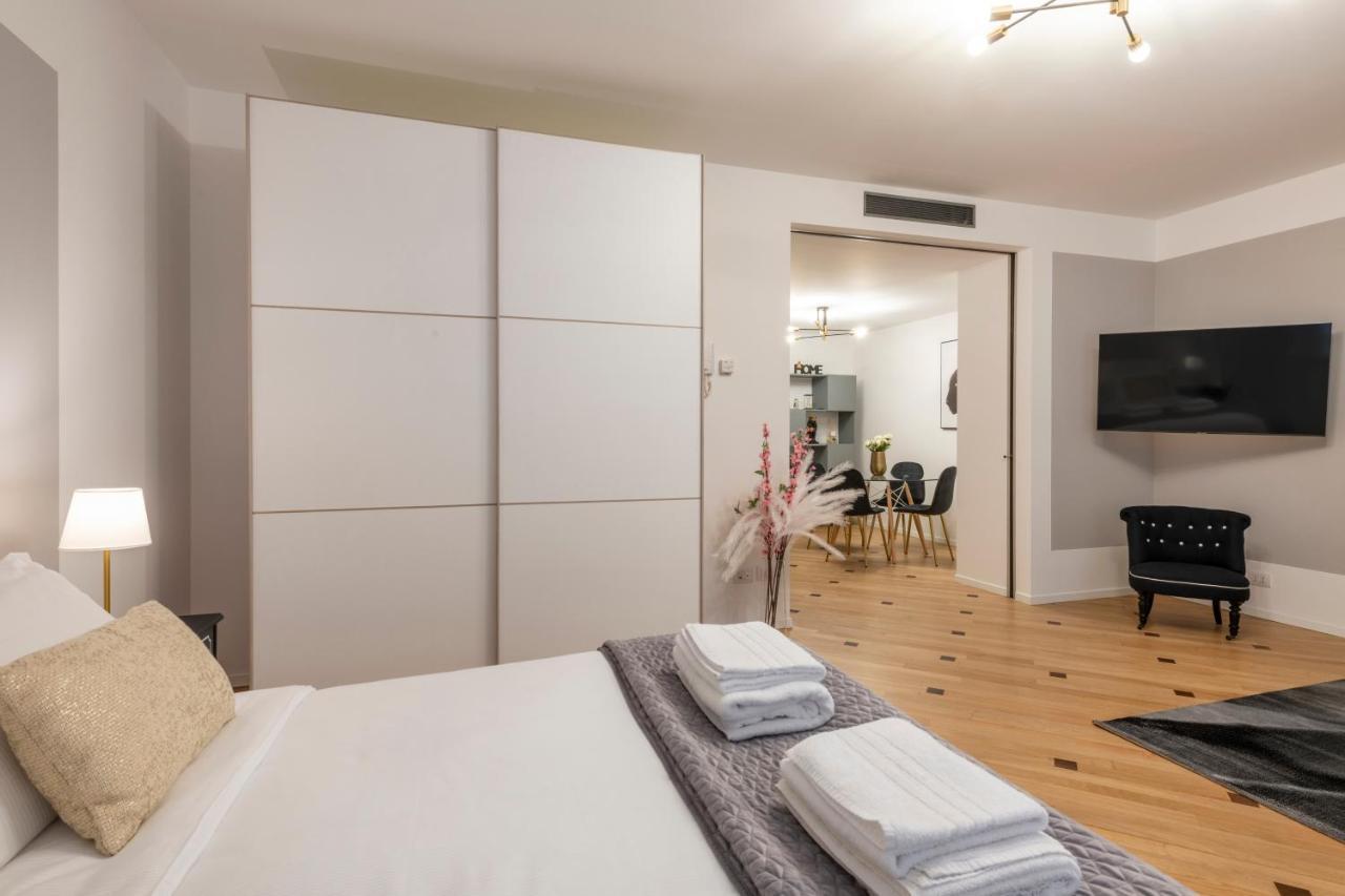 Milan Royal Suites - Centro Duomo Eksteriør billede