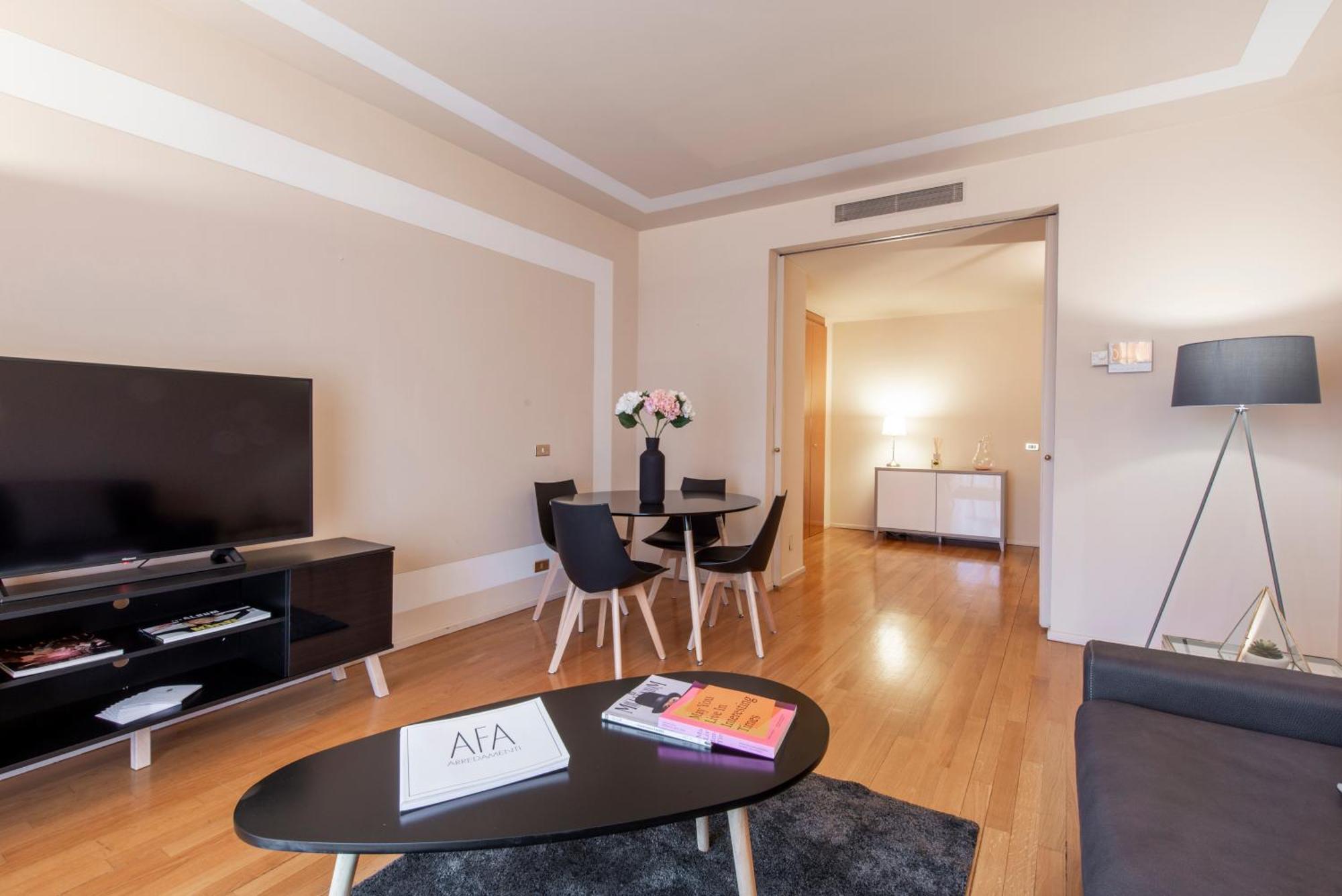 Milan Royal Suites - Centro Duomo Eksteriør billede
