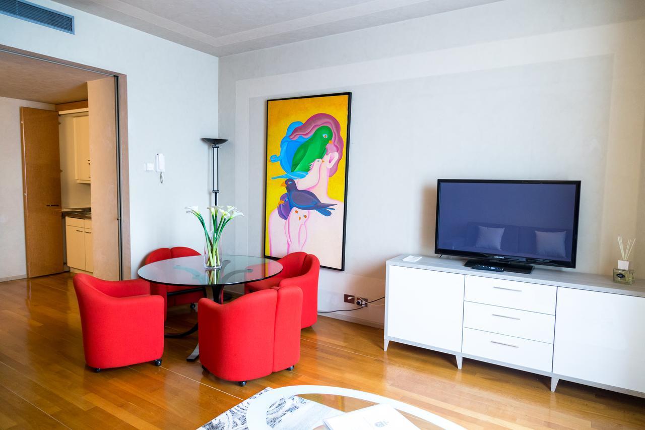 Milan Royal Suites - Centro Duomo Eksteriør billede